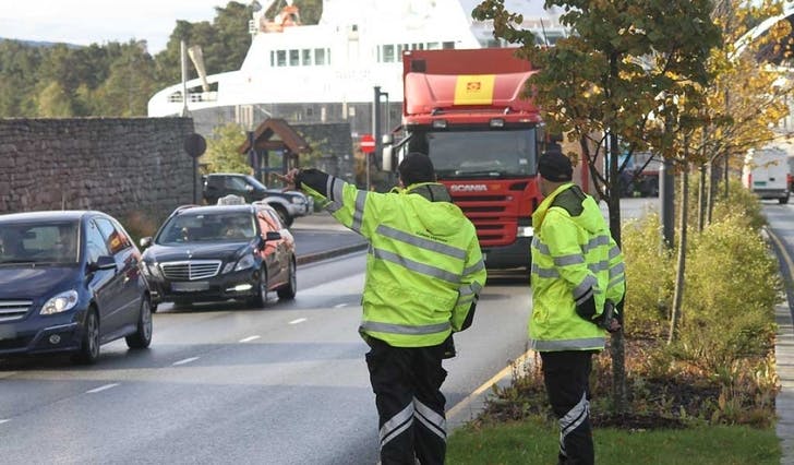 Statens vegvesen hadde to kontrollar i Os i går, i Hjellemarka og på Halhjem. (Arkivfoto: KVB)