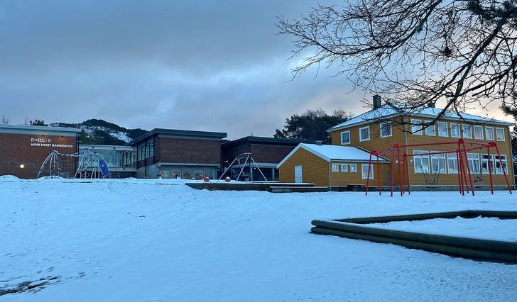 Nore Neset barneskule er ein av dei tre skulane som får ny rektor i år. (Foto: Kjetil Vasby Bruarøy)