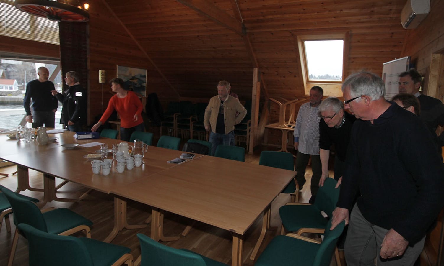 Nytt i Naust er svært nøgd med 17 deltakarar på møtet. (Foto: KVB)