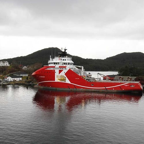 I 2012 var han heime i Øyane i Os med den 95 meter lange og 38 (25 m) høge båten. (Foto: KVB)