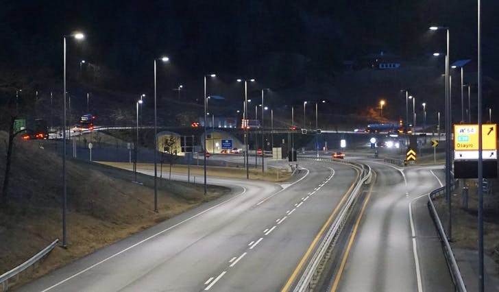 Her, rett før tunellen retning Bergen, var det ein som torsdag formiddag snudde midt på motorvegen. (Arkivfoto: Kjetil Vasby Bruarøy)
